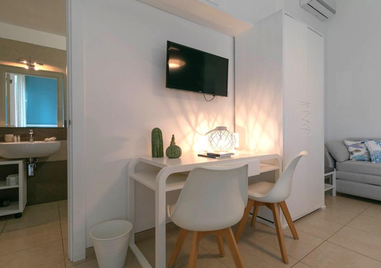 Fronte Mare Rooms By Salentolimit Porto Cesareo Kültér fotó