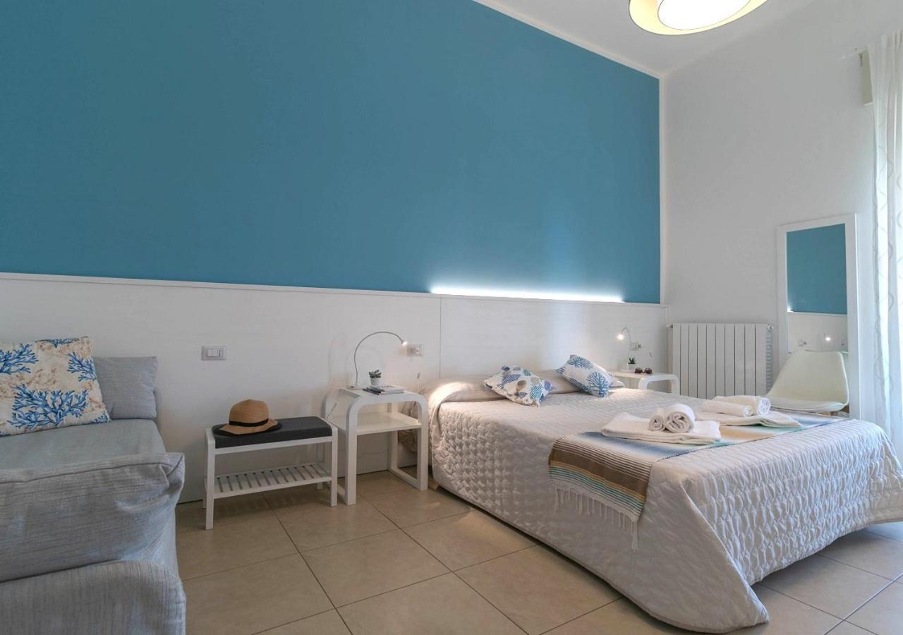 Fronte Mare Rooms By Salentolimit Porto Cesareo Kültér fotó